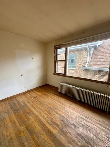 $299,900 | 5435 West Melrose Street, Chicago, IL 60641
