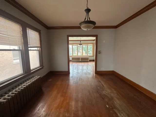 $299,900 | 5435 West Melrose Street, Chicago, IL 60641