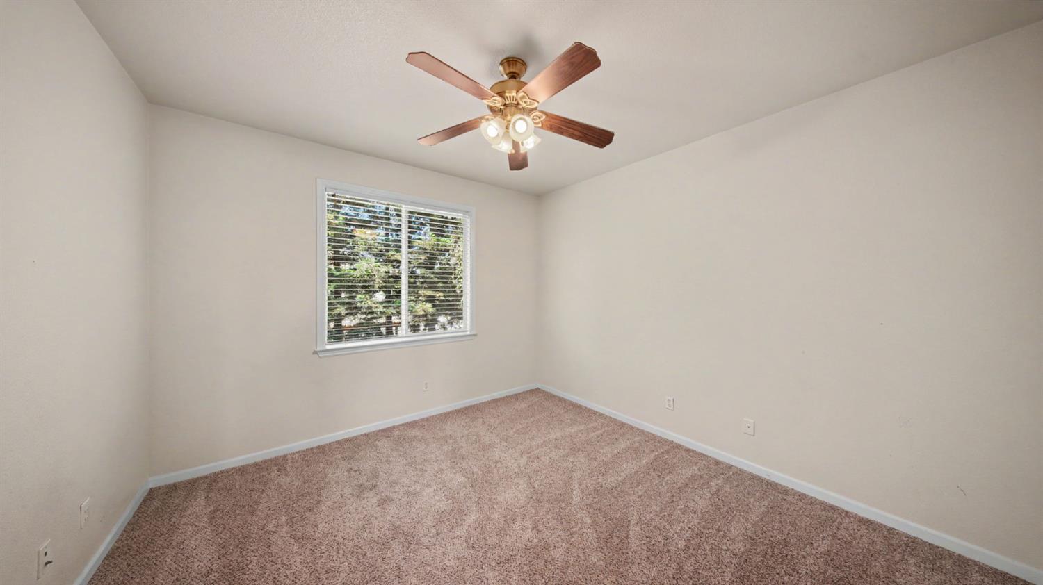 379 John Kamps Way Ripon, CA 95366 - Photo 28 of 43