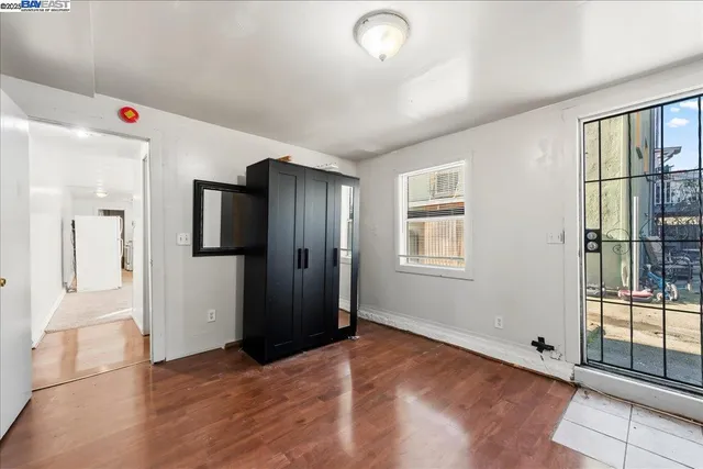 $1,150,000 | 856 21st Street, Oakland, CA 94607