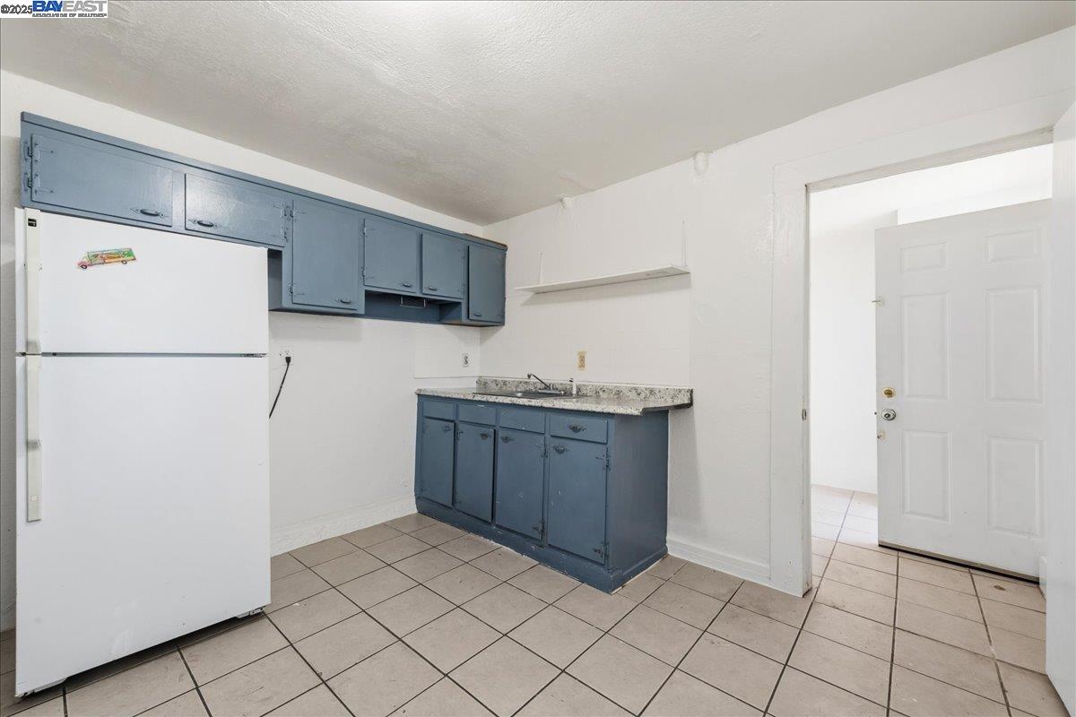 856 21st Street Oakland, CA 94607 - Photo 29 of 58