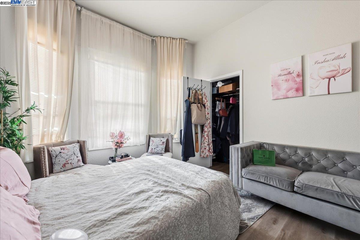 856 21st Street Oakland, CA 94607 - Photo 38 of 58