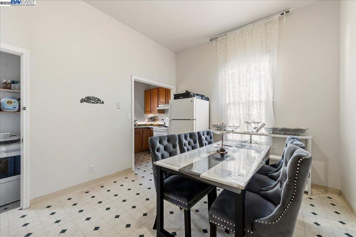 856 21st Street Oakland, CA 94607 - Photo 44 of 58