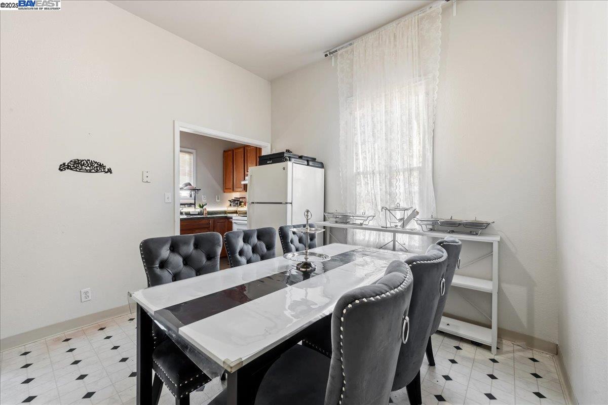 856 21st Street Oakland, CA 94607 - Photo 45 of 58