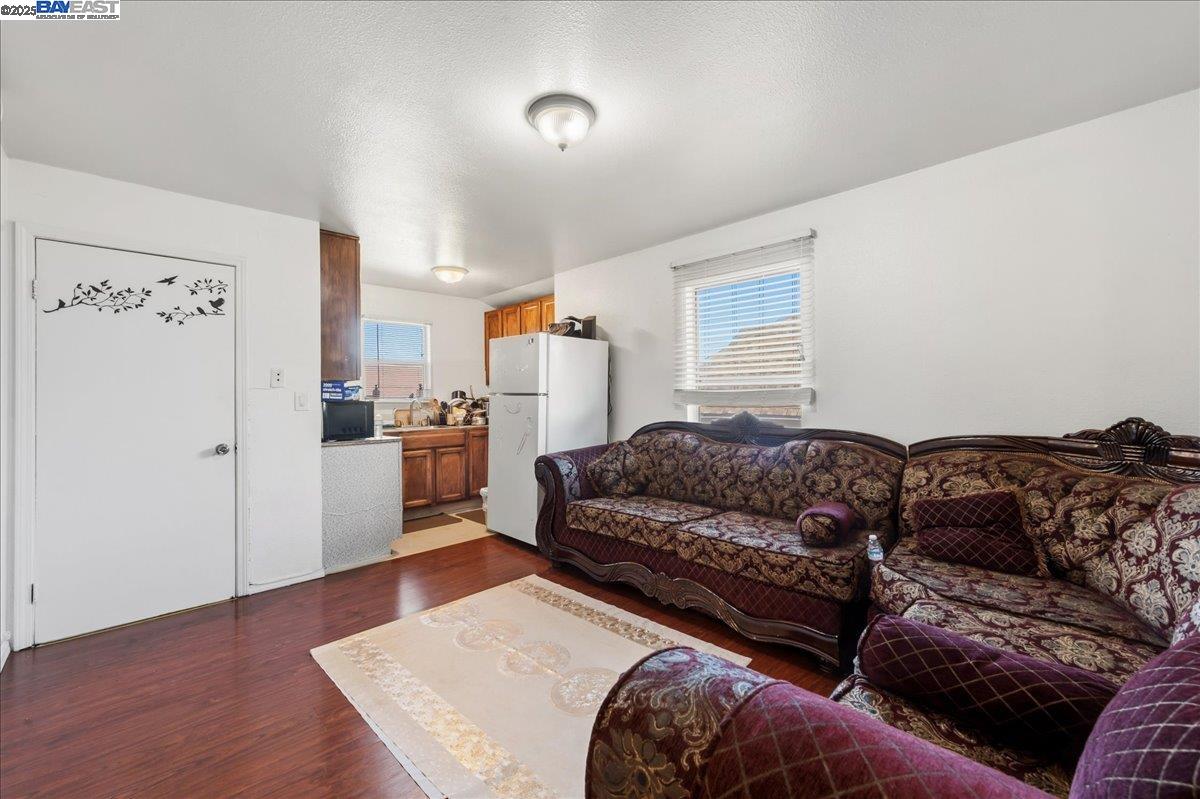 856 21st Street Oakland, CA 94607 - Photo 48 of 58