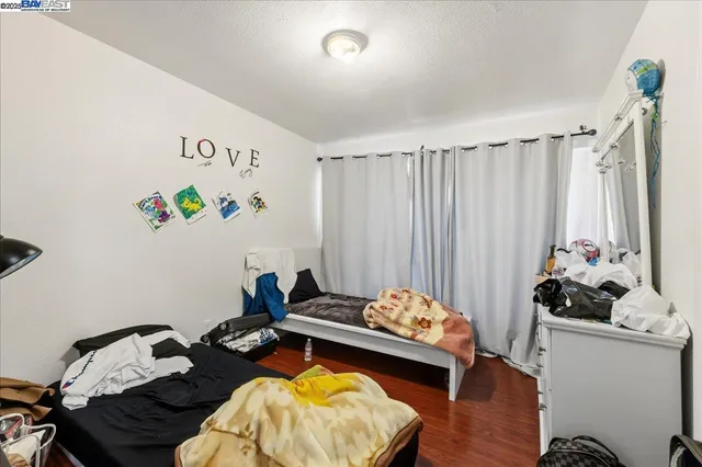 $1,150,000 | 856 21st Street, Oakland, CA 94607