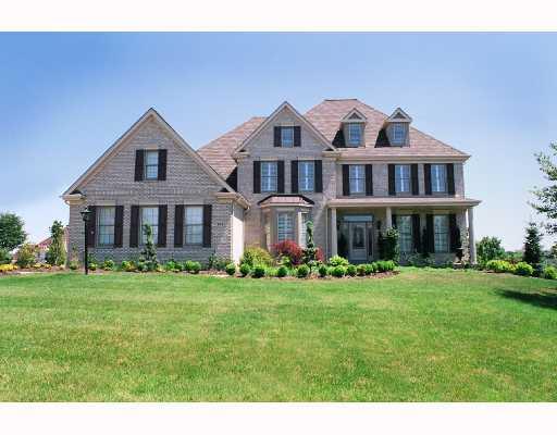 305 Scenic Court Coraopolis, PA 15108 - Photo 1 of 8 Exterior Front.