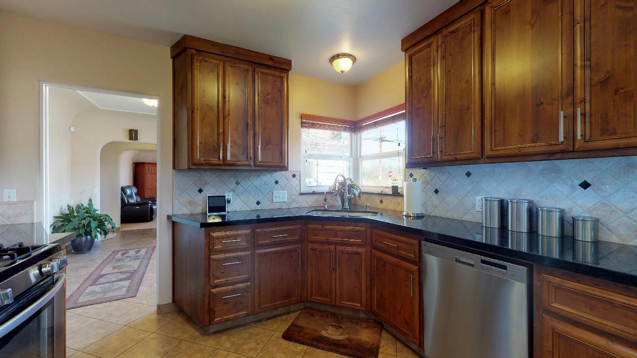 14 Bowker Road Freedom, CA 95019 - Photo 8 of 32 Gallery Image 8
