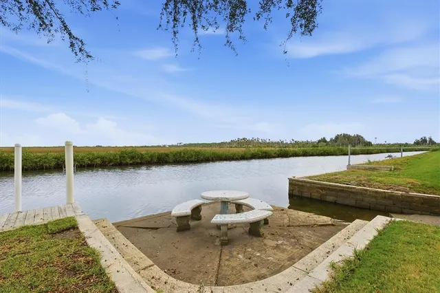 $439,000 | 2487 Sunset Vista Drive, Spring Hill, FL 34607