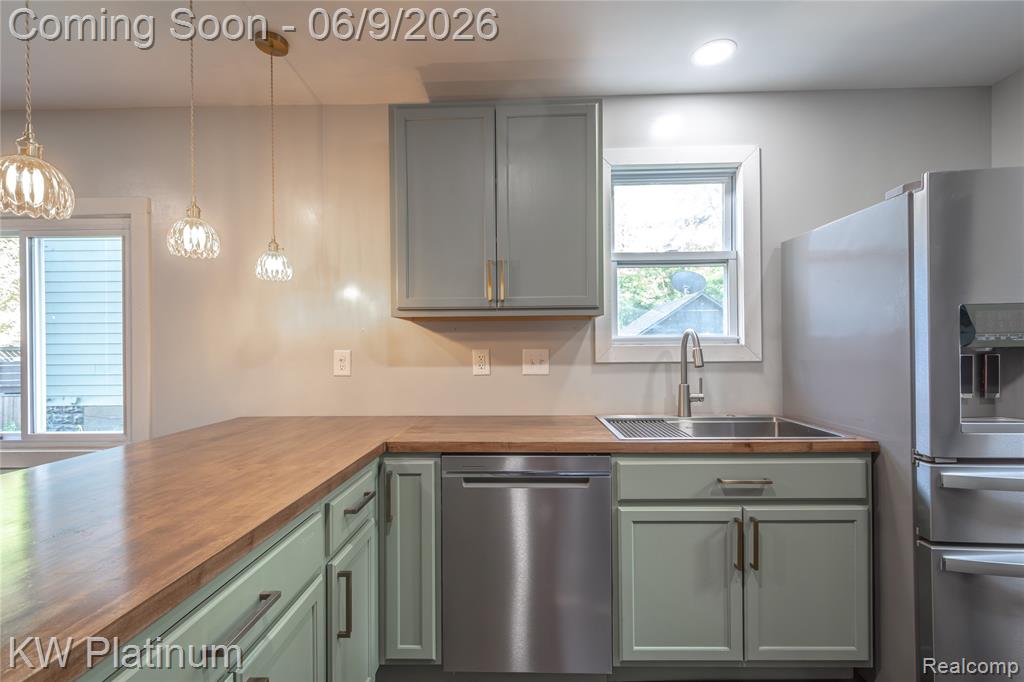 511 13th Street Port Huron, MI 48060 - Photo 9 of 23
