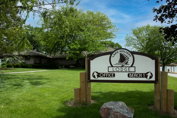 $44,900 | 876 Holiday Drive, Lake Holiday, IL 60548