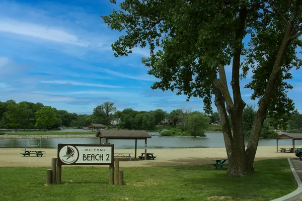 $44,900 | 876 Holiday Drive, Lake Holiday, IL 60548