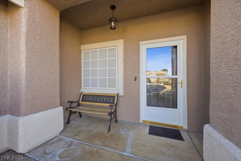 573 Beryl Court Henderson, NV 89015 - Photo 6 of 52 Covered front porch