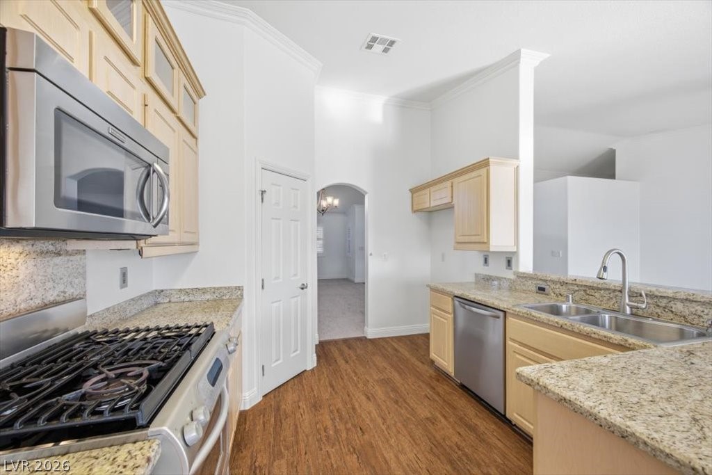 573 Beryl Court Henderson, NV 89015 - Photo 8 of 52