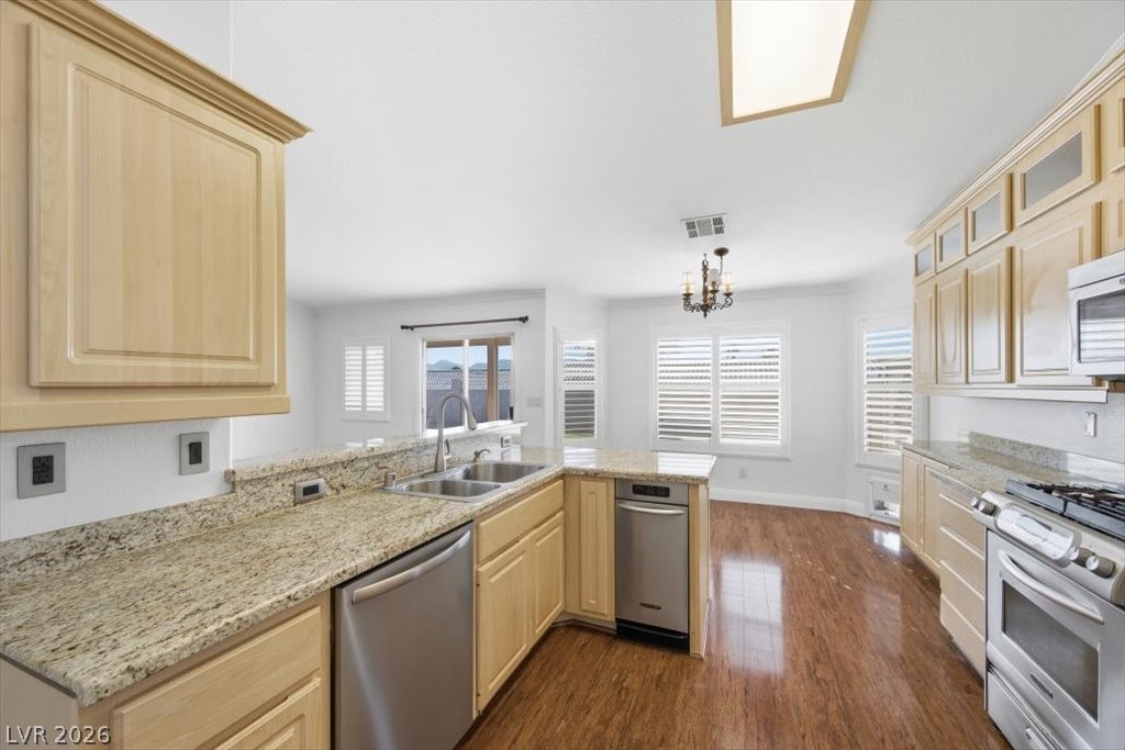 573 Beryl Court Henderson, NV 89015 - Photo 10 of 52