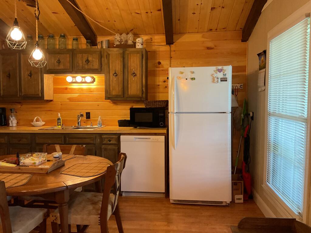 437 Alpine Crest Road Fancy Gap, VA 24328 - Photo 25 of 66 Gallery Image 25