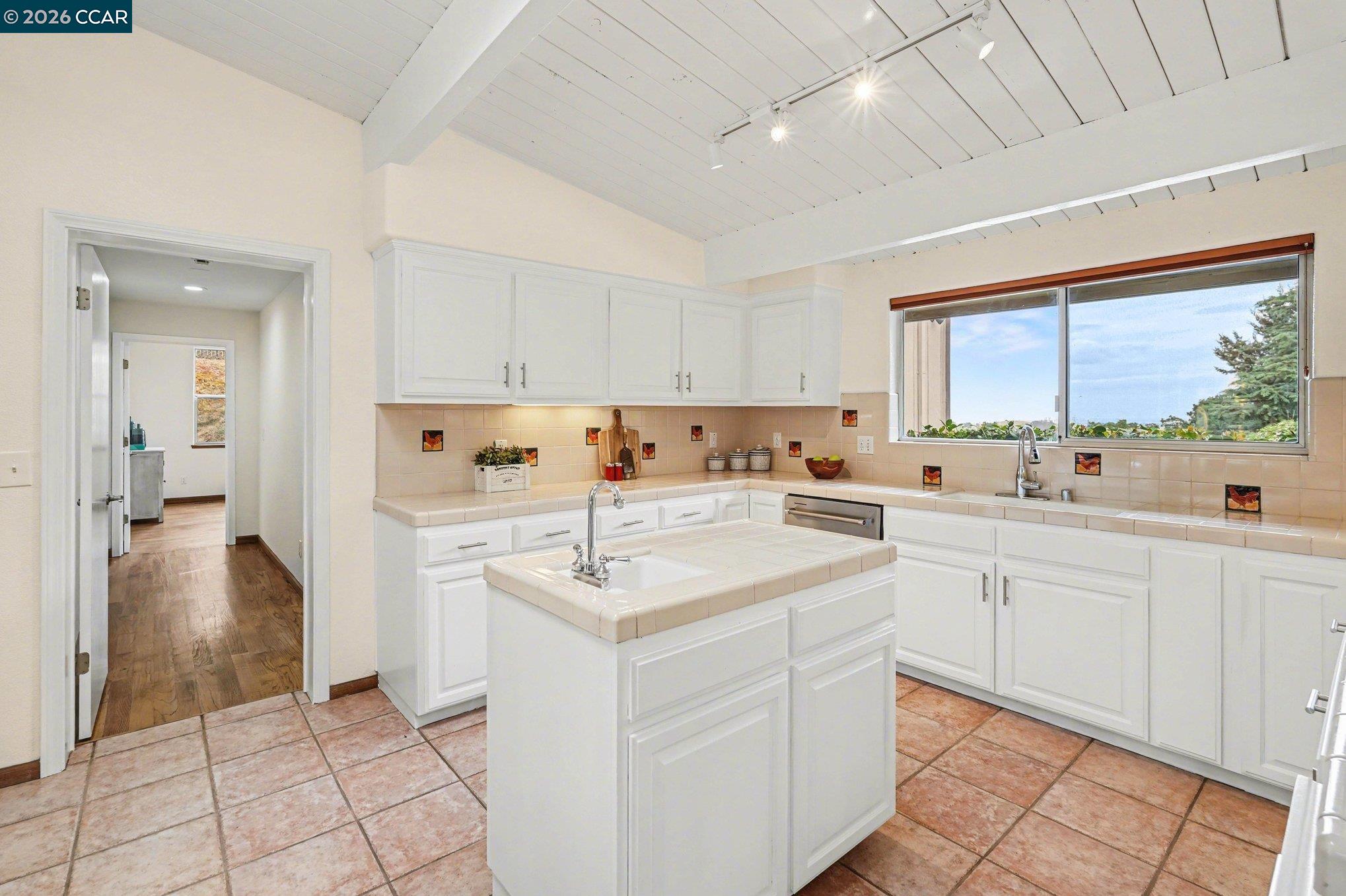 4885 Milden Road Martinez, CA 94553 - Photo 19 of 49