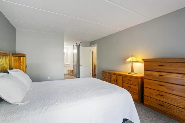 $230,000 | 10401 Cedar Lake Road, Unit 201, Minnetonka, MN 55305