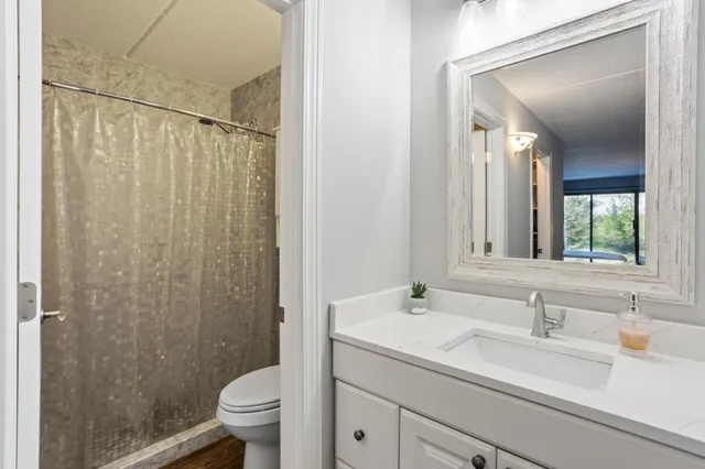 $230,000 | 10401 Cedar Lake Road, Unit 201, Minnetonka, MN 55305