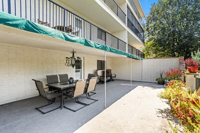 $230,000 | 10401 Cedar Lake Road, Unit 201, Minnetonka, MN 55305