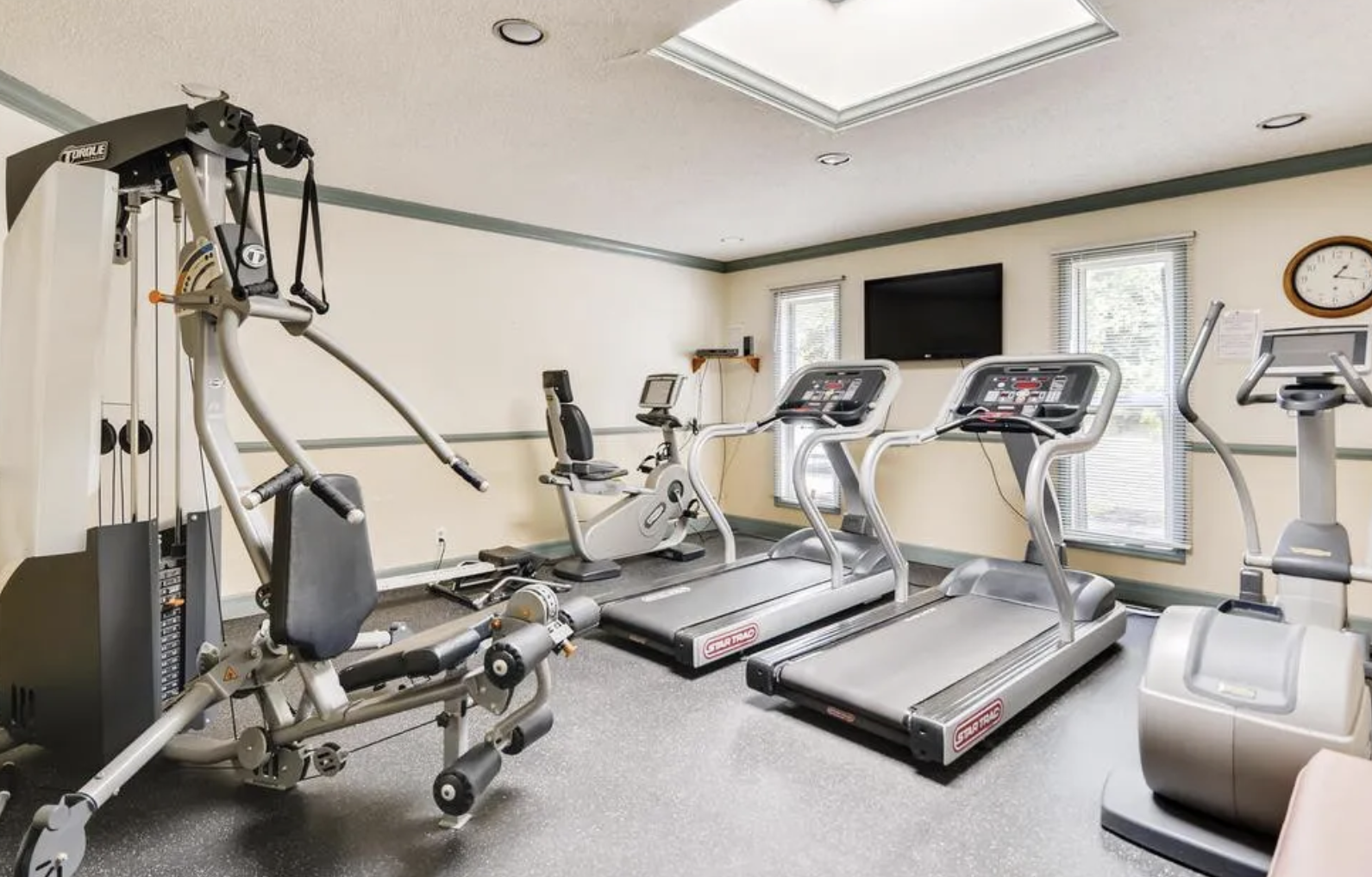 10401 Cedar Lake Road, Unit 201 Minnetonka, MN 55305 - Photo 32 of 36