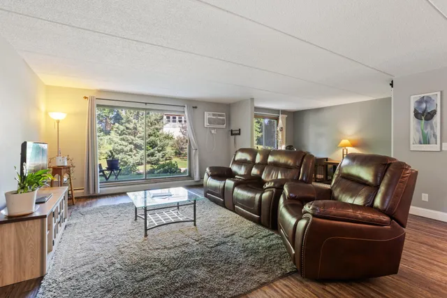 $230,000 | 10401 Cedar Lake Road, Unit 201, Minnetonka, MN 55305