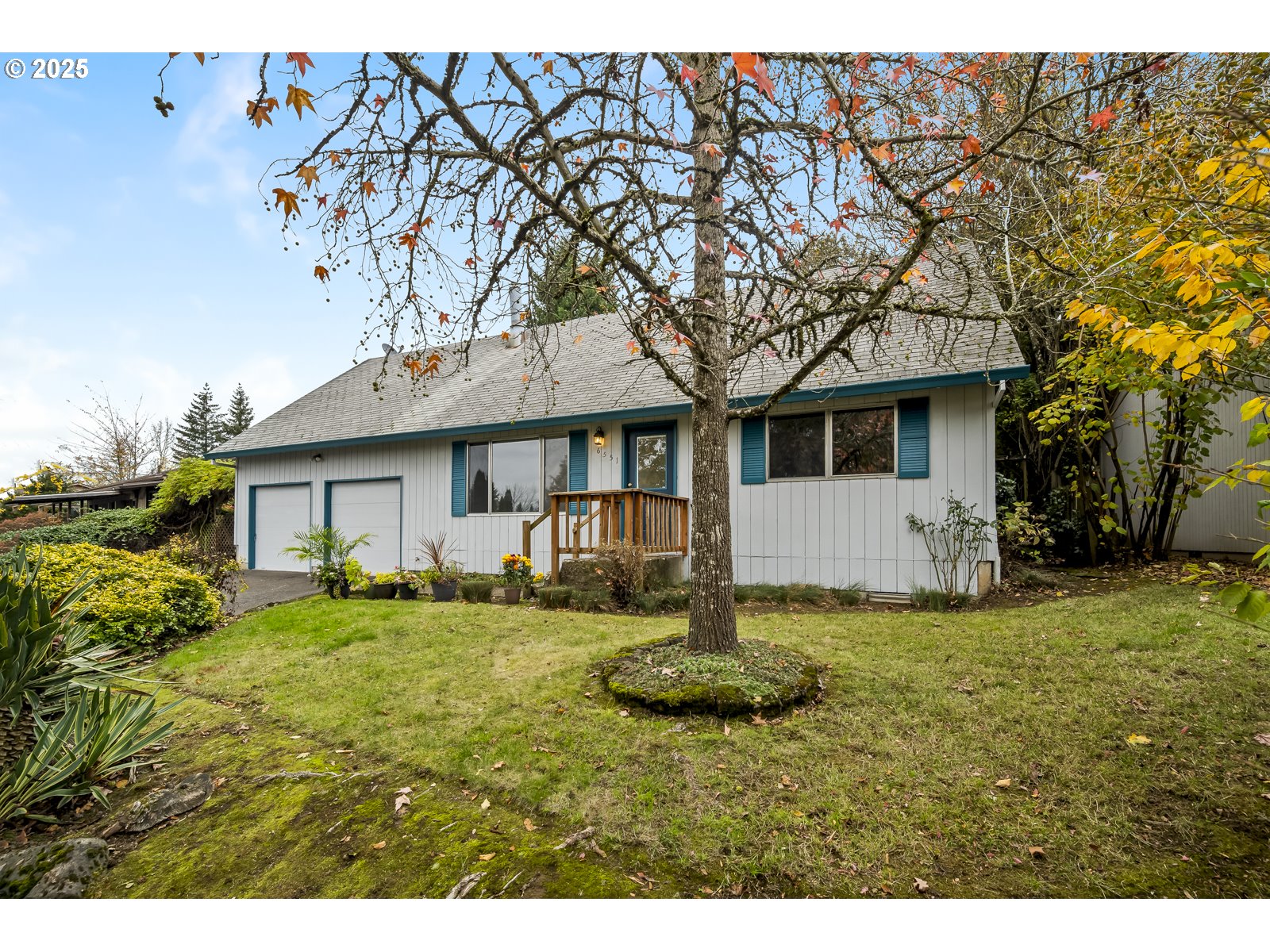6551 Southwest Taylors Ferry Road Portland, OR 97223 - Photo 3 of 47 Gallery Image 3