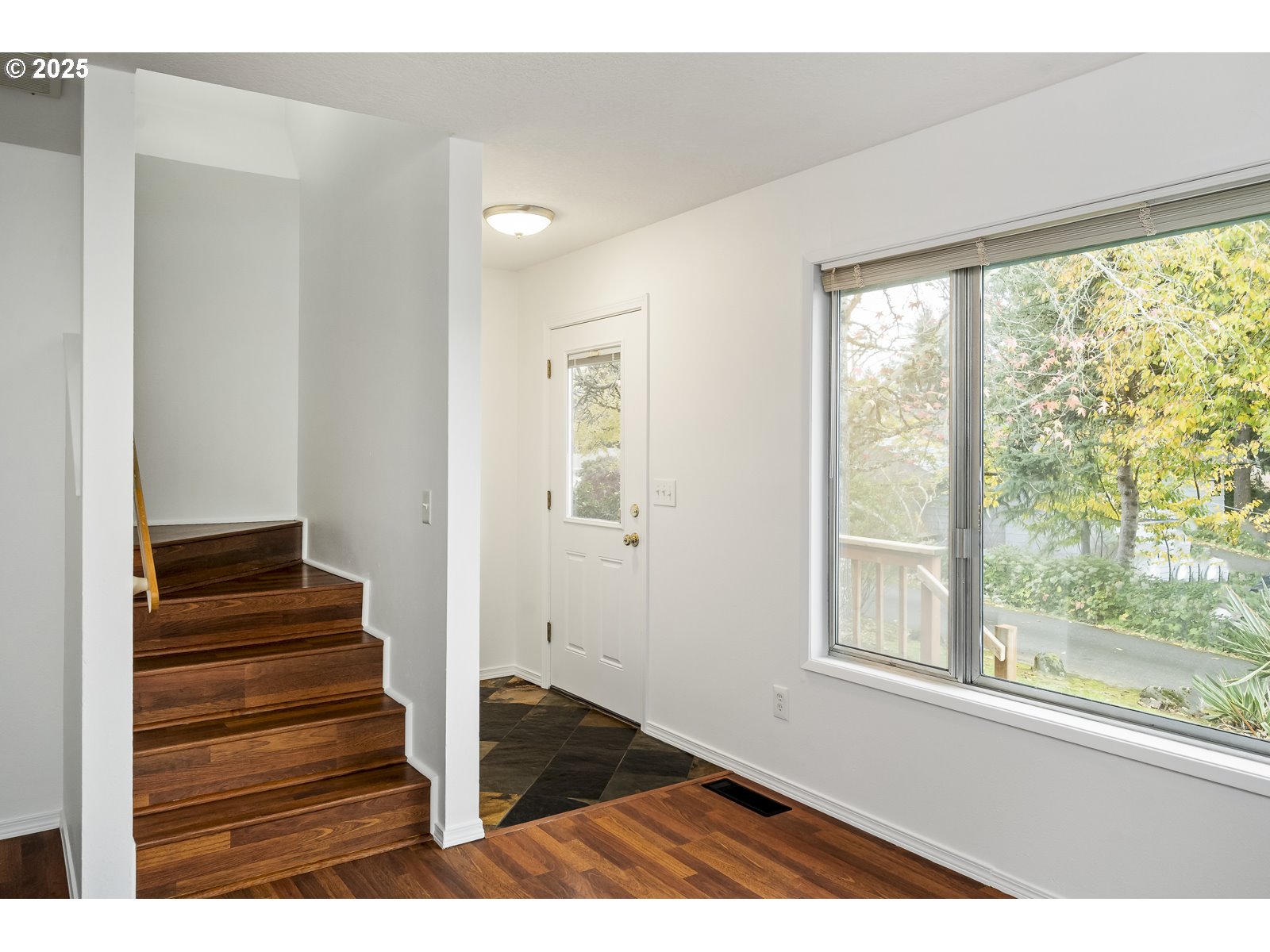 6551 Southwest Taylors Ferry Road Portland, OR 97223 - Photo 8 of 47 Gallery Image 8