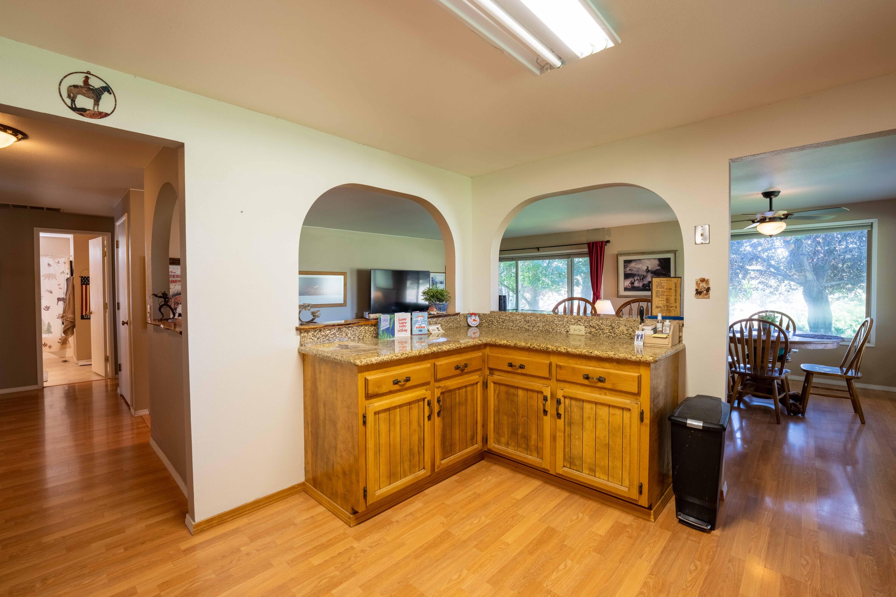 62575 Dixon Loop Bend, OR 97701 - Photo 13 of 56 Dixon Lp-8