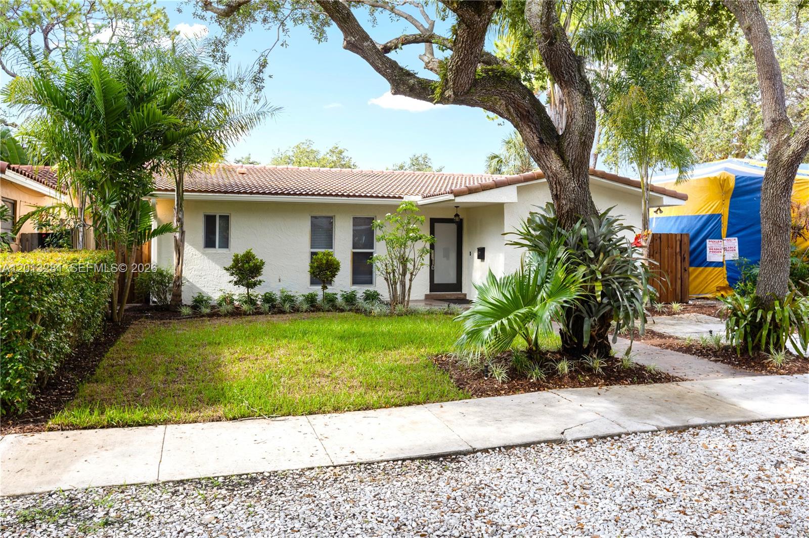 5770 Southwest 55th Street Miami, FL 33155 - Photo 4 of 38