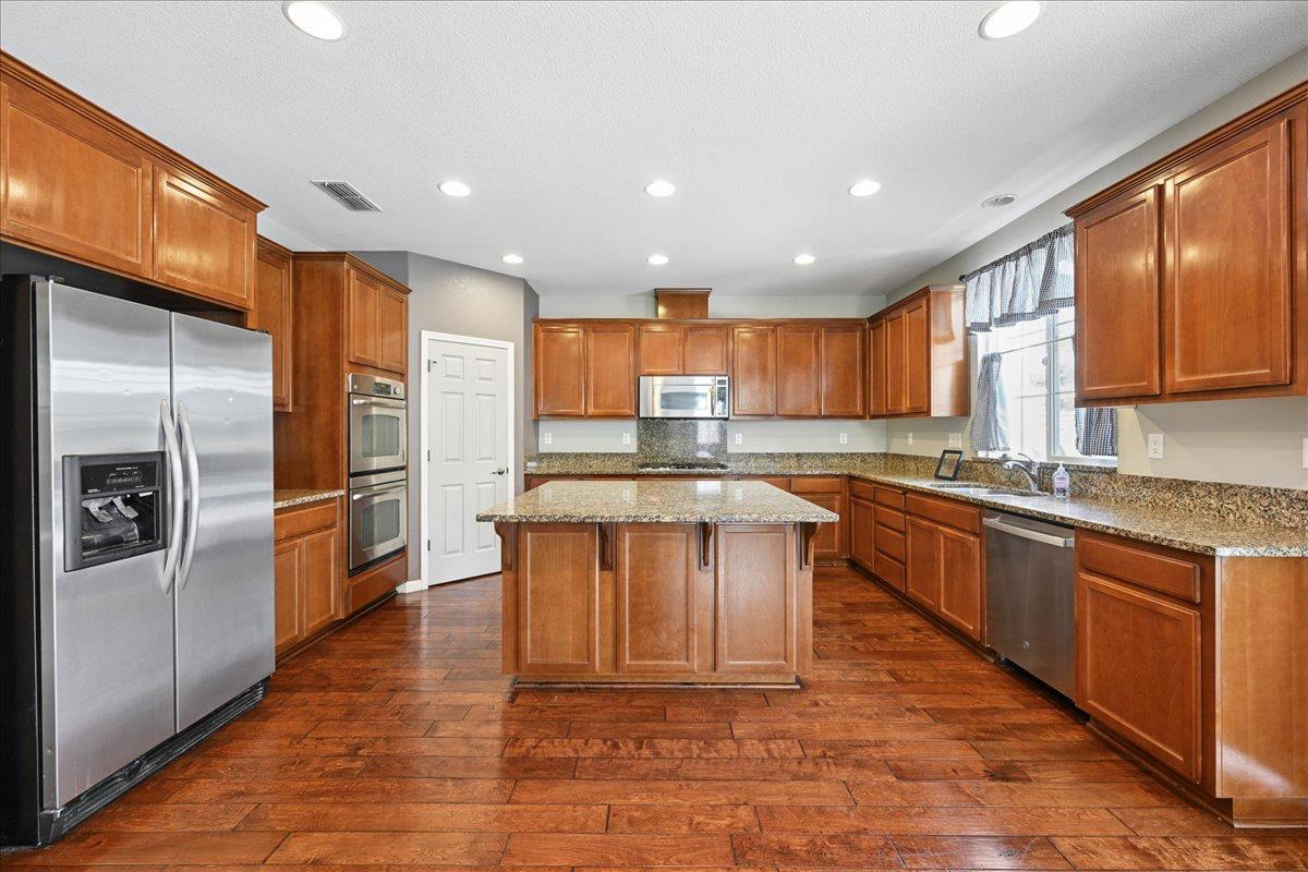1708 Flora Way Lincoln, CA 95648 - Photo 33 of 78