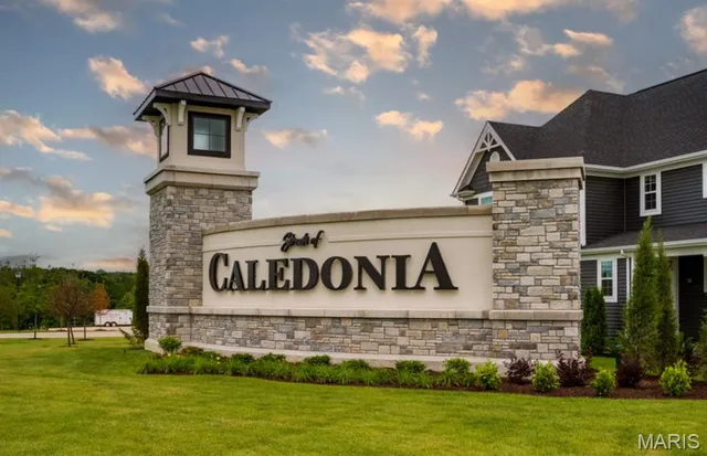 $814,800 | 821 Memsie Drive, O'Fallon, MO 63368