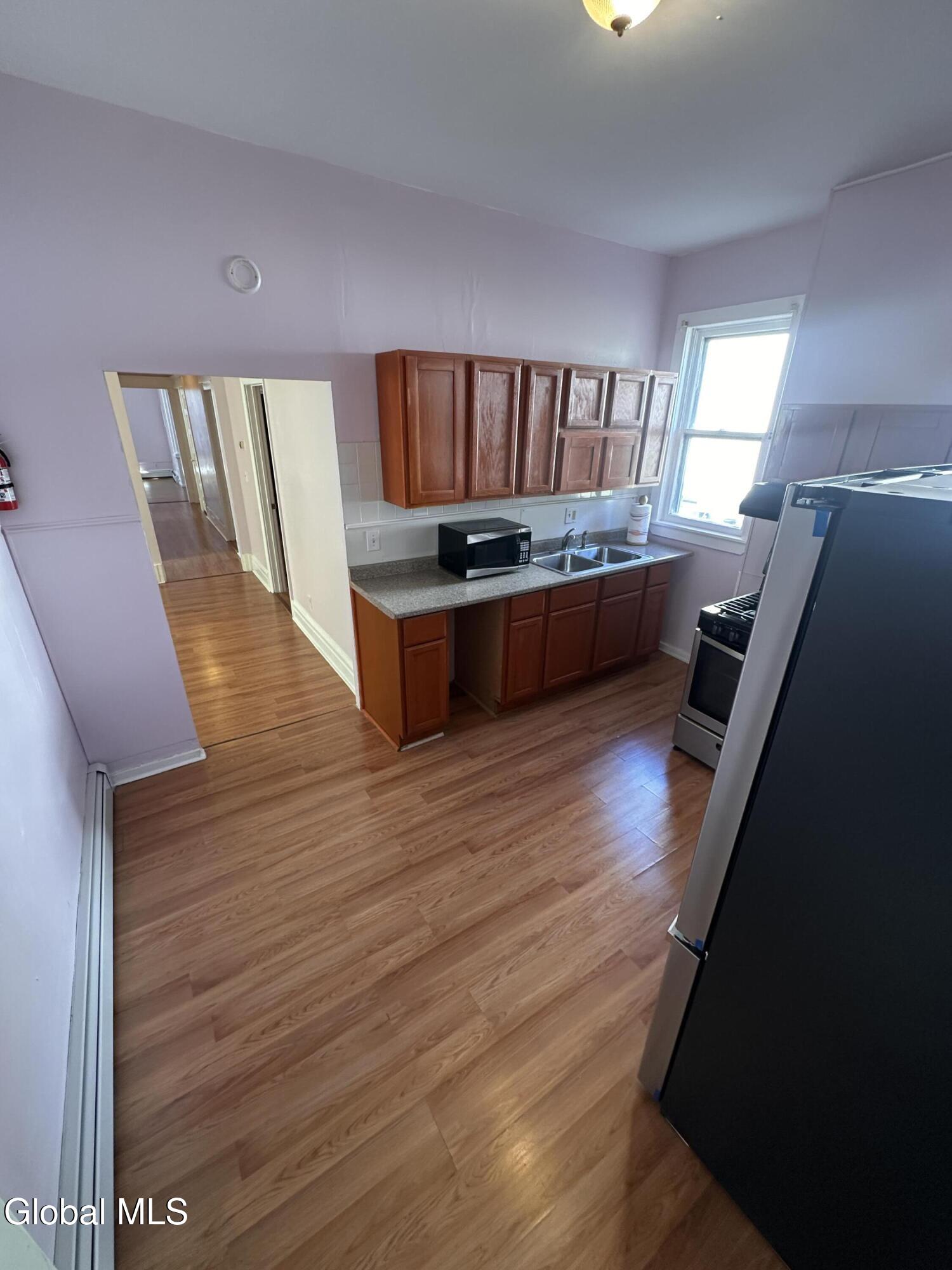 361 Orange Street, Unit 1 Albany, NY 12206 - Photo 13 of 19 IMG_5497