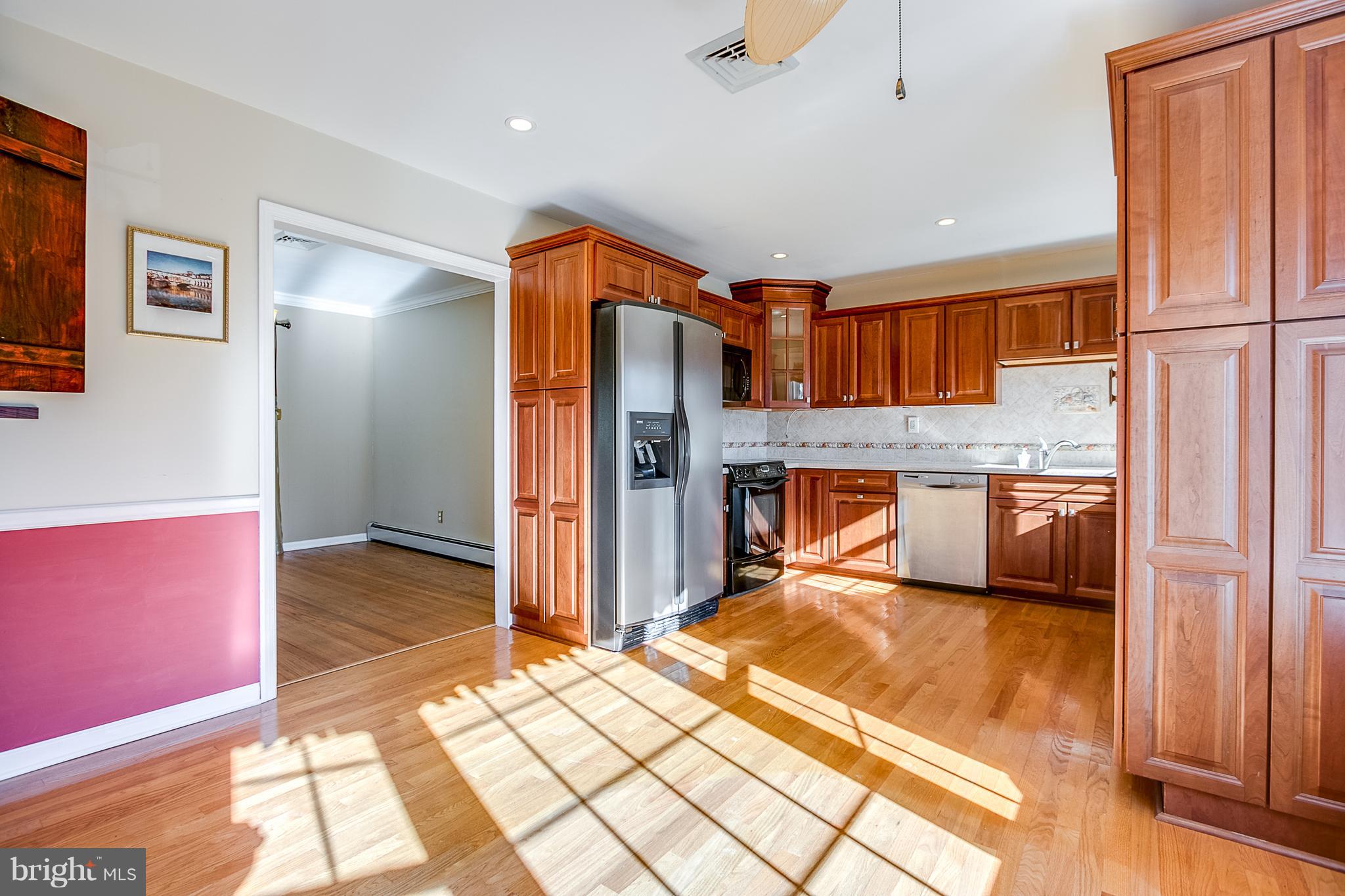 7 Hillendale Road Chadds Ford, PA 19317 - Photo 6 of 40 Bright, sunny kitchen