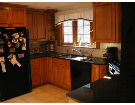 4 George Road Maynard, MA 01754 - Photo 5 of 6 Gallery Image 5
