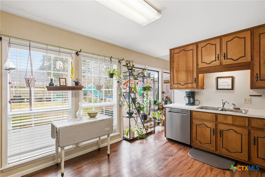 110 Rio Vista Drive Victoria, TX 77904 - Photo 17 of 25