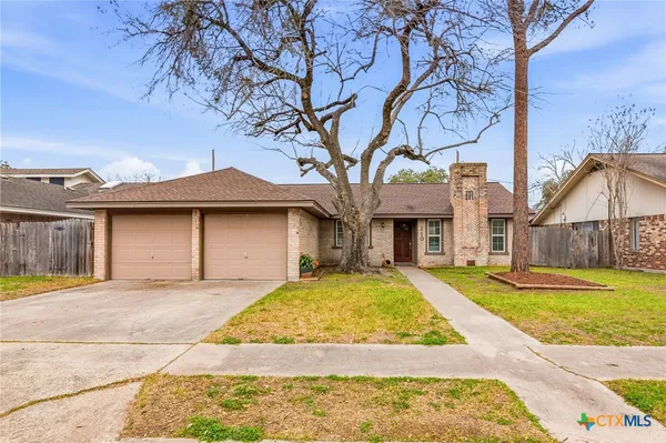 $234,900 | 110 Rio Vista Drive, Victoria, TX 77904