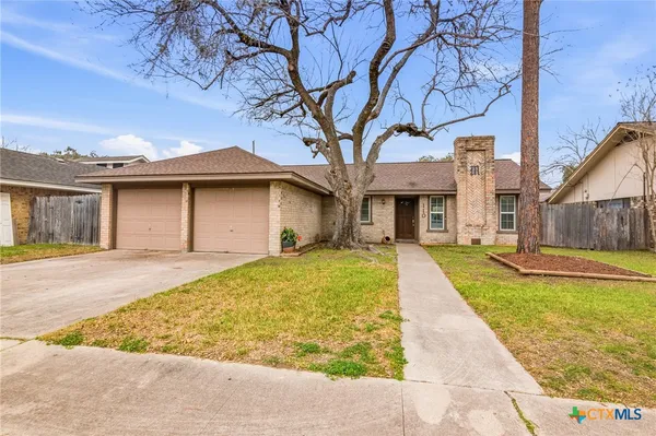 $234,900 | 110 Rio Vista Drive, Victoria, TX 77904