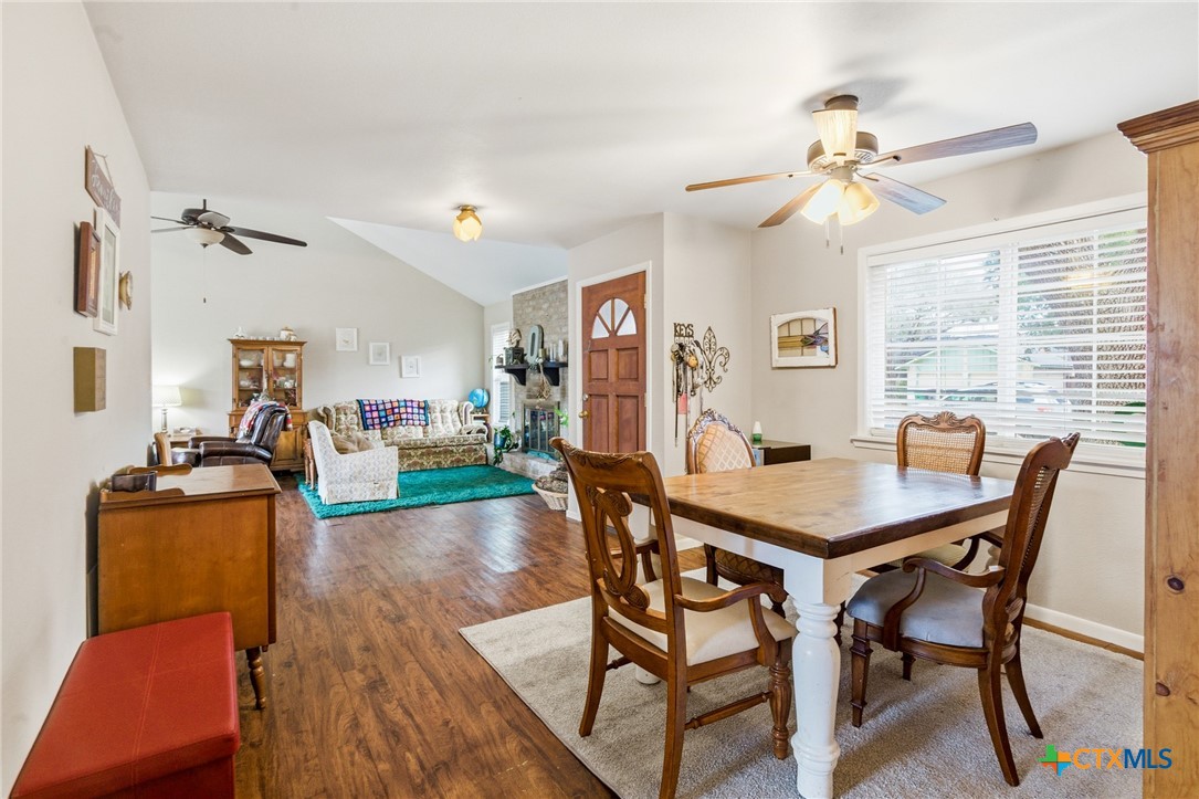 110 Rio Vista Drive Victoria, TX 77904 - Photo 7 of 25