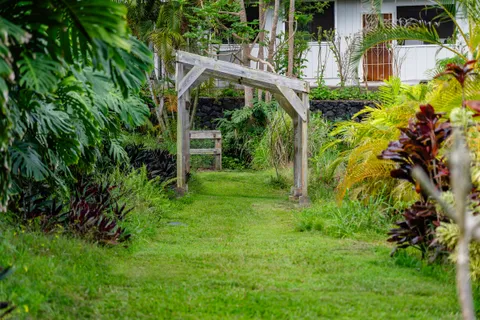 $995,500 | 74-860 Laimana Street, Kailua-Kona, HI 96740