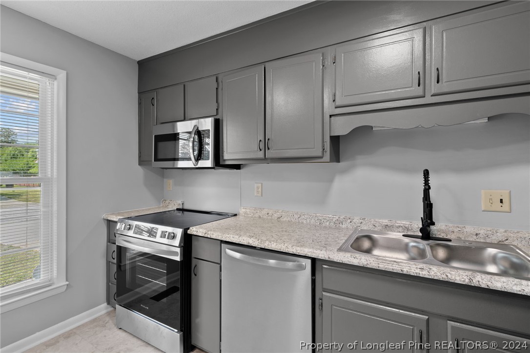 3304 Red Fox Road Spring Lake, NC 28390 - Photo 5 of 22 Gallery Image 5