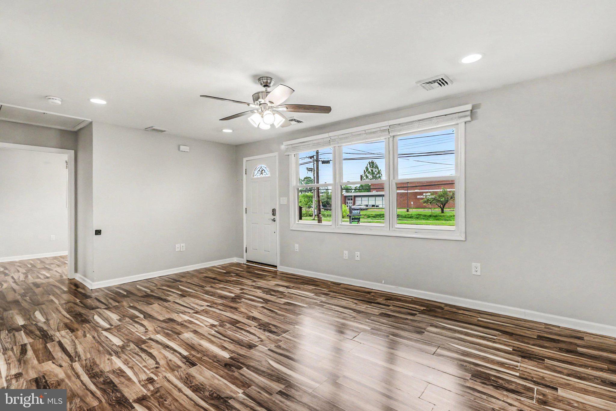 4302 Allen Road Camp Hill, PA 17011 - Photo 6 of 32 Living room