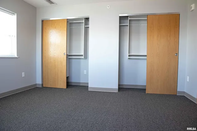 $1,499 | 2900 River Drive, Moline, IL 61265