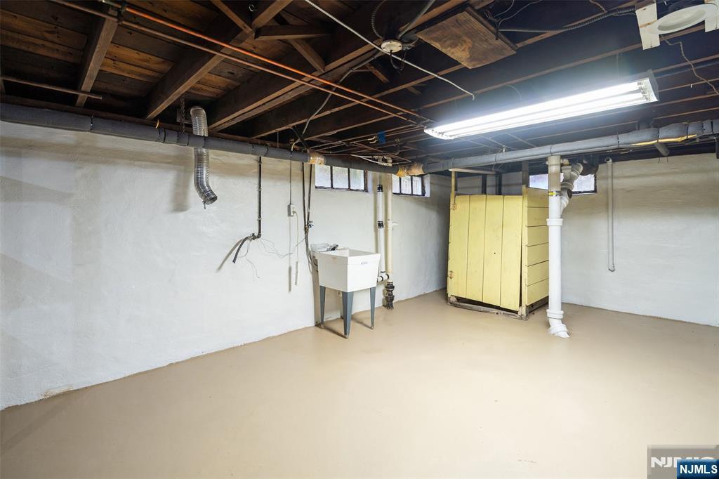 401 Conrad Road Englewood, NJ 07631 - Photo 28 of 42 a view of an empty room