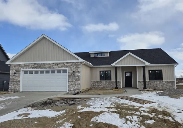 $389,900 | 11928 Tapered Bank Run, Fort Wayne, IN 46818