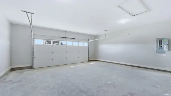 $389,900 | 11928 Tapered Bank Run, Fort Wayne, IN 46818
