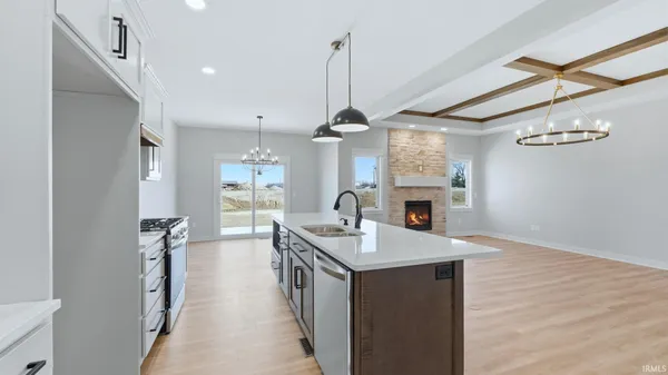 $389,900 | 11928 Tapered Bank Run, Fort Wayne, IN 46818