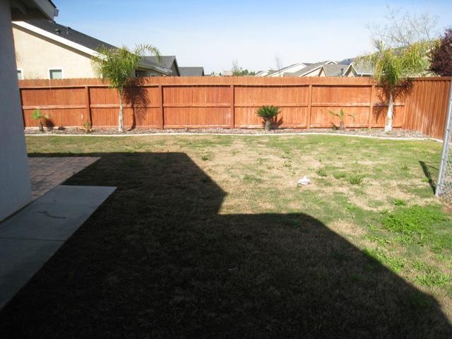 402 East Huntsman Avenue Reedley, CA 93654 - Photo 16 of 19 Gallery Image 16