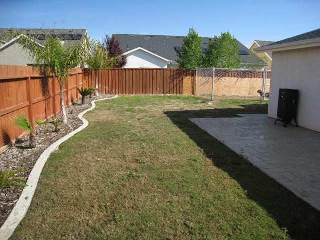 402 East Huntsman Avenue Reedley, CA 93654 - Photo 18 of 19 Gallery Image 18