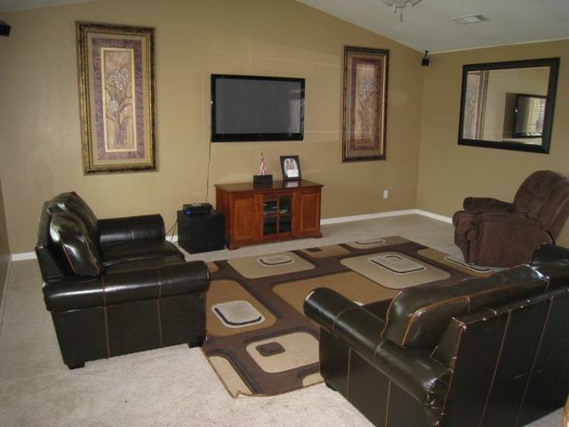 402 East Huntsman Avenue Reedley, CA 93654 - Photo 3 of 19 Gallery Image 3